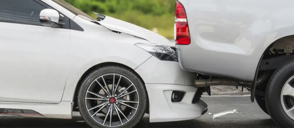 accidente de automobil lesiones personales cheuqe trasero